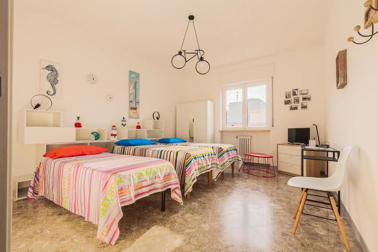Robertone Guest House Bari Italia